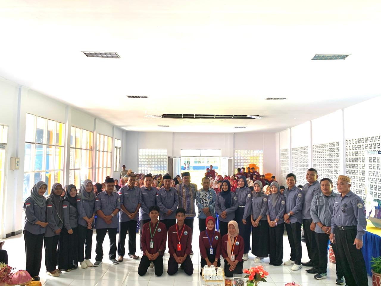 Wabup Buol Resmi Lepas 60 Siswa SMK Negeri Perikanan dan Kelautan untuk PKL, Dorong Disiplin dan Etos Kerja